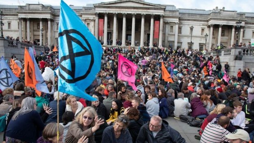 Protesto do Extinction Rebellion em praça de Londres neste ano — Foto: Getty Images/BBC