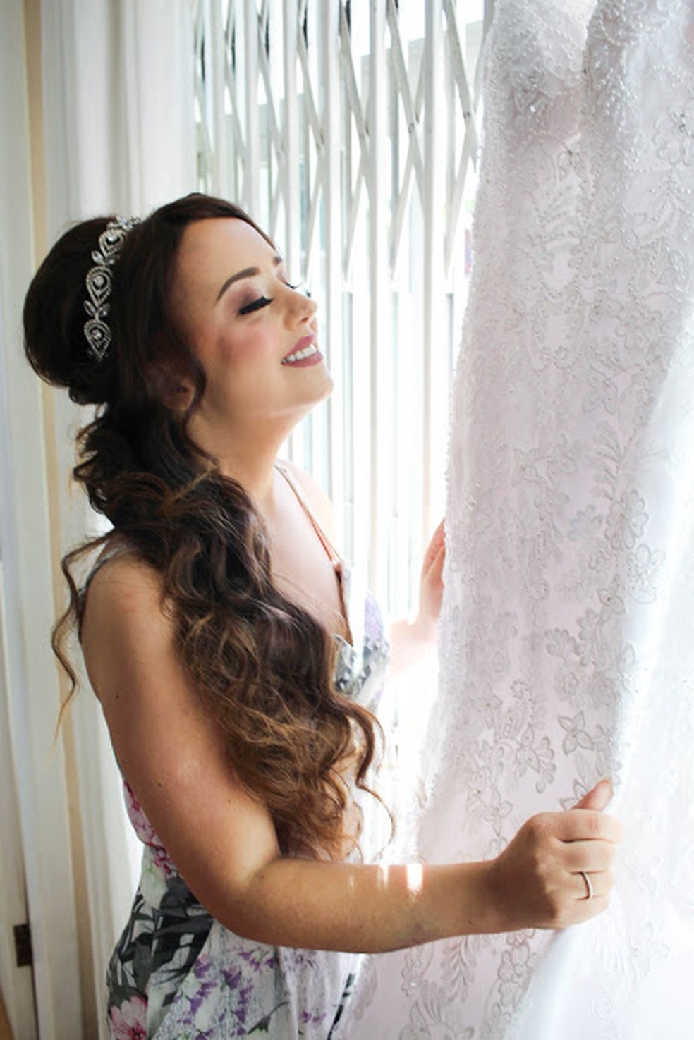 Adarlele de Lara com o vestido de noiva  Foto: Arquivo pessoal