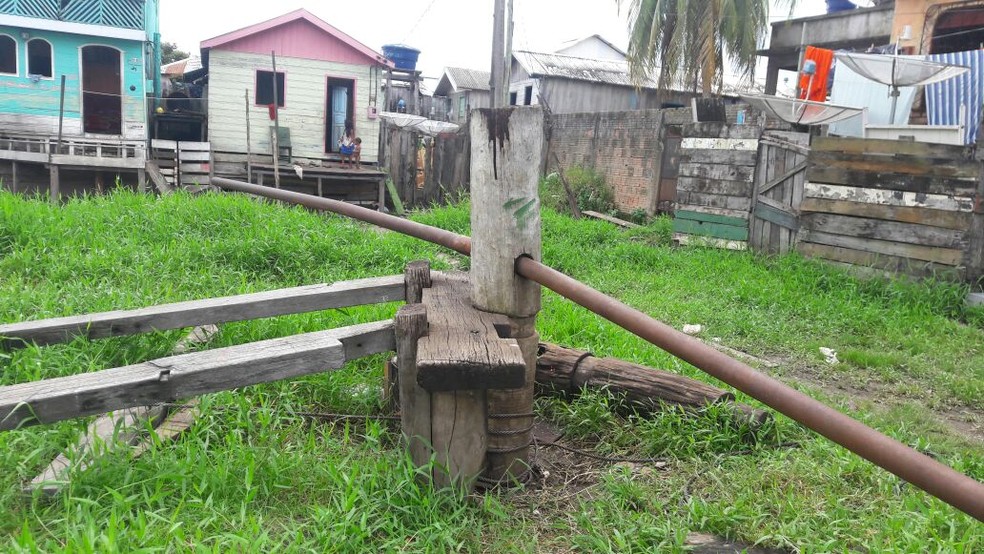 Outra vítima atingida por cabo foi levada para hospital (Foto: Fábio de Oliveira/Arquivo Pessoal)
