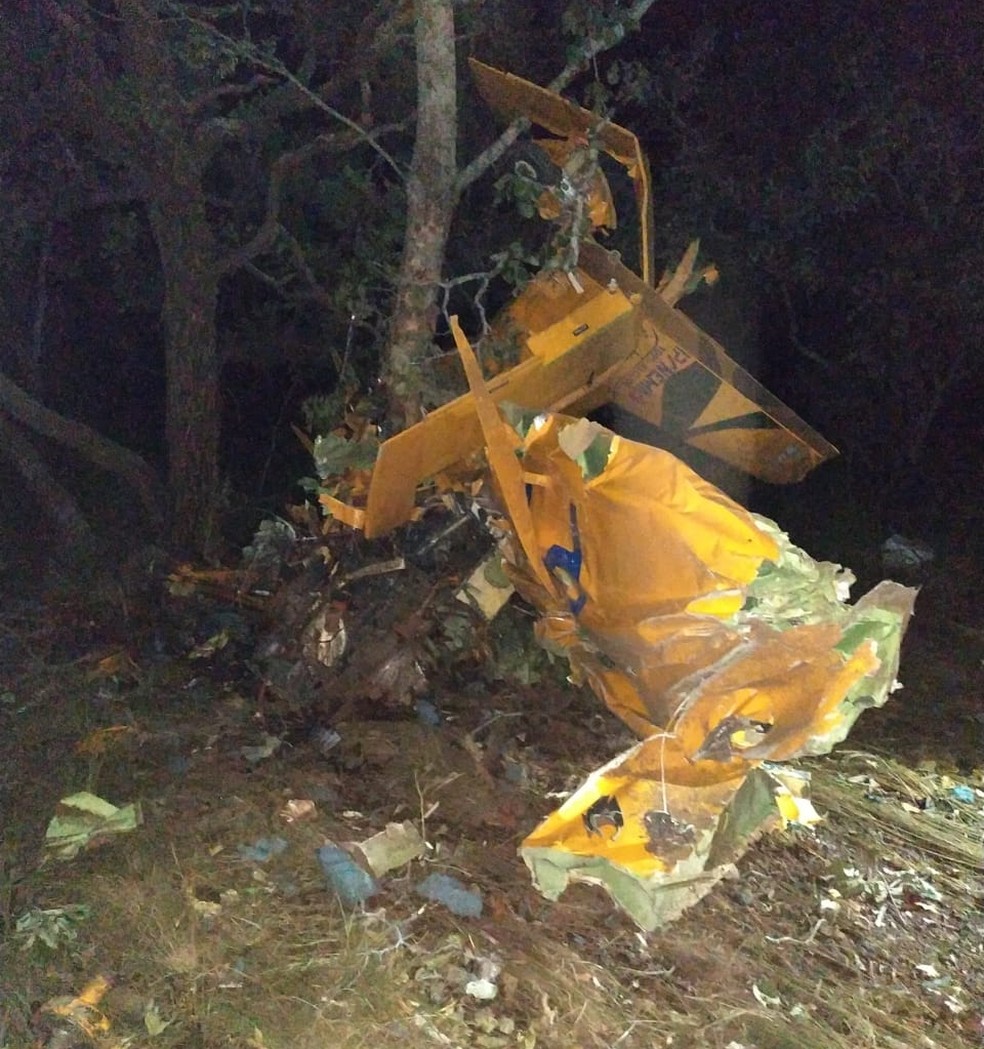 Aeronave foi encontrada no topo de serra — Foto: Bombeiros/Divulgação