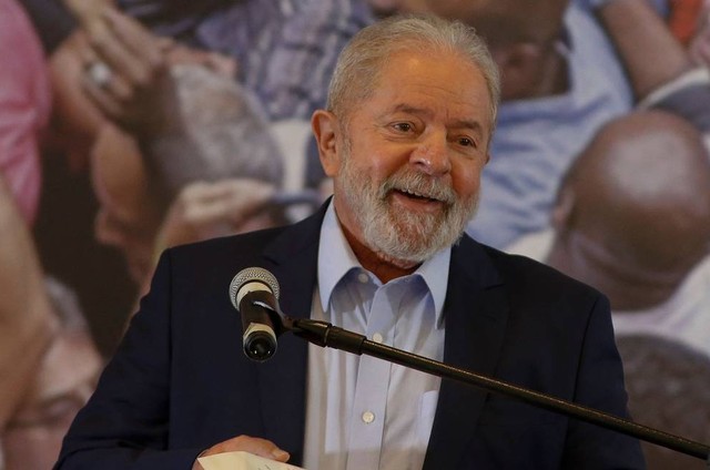 Em casa, Lula vibra com decisão sobre parcialidade de Moro decretada pelo STF