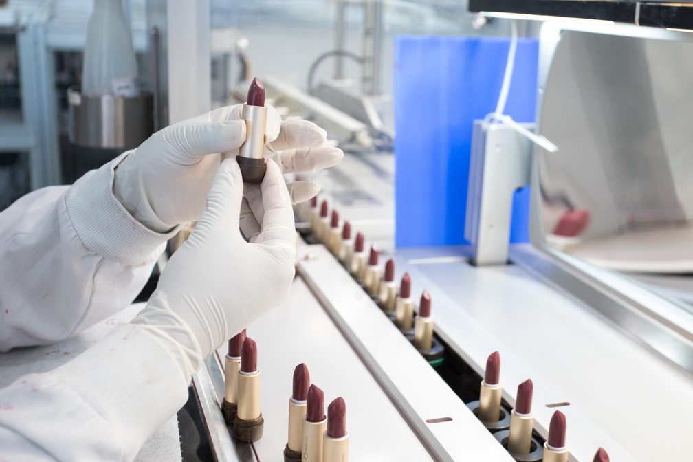 Fábrica de batons da Natura, em Cajamar (SP) (Foto: Celso Tavares/G1)