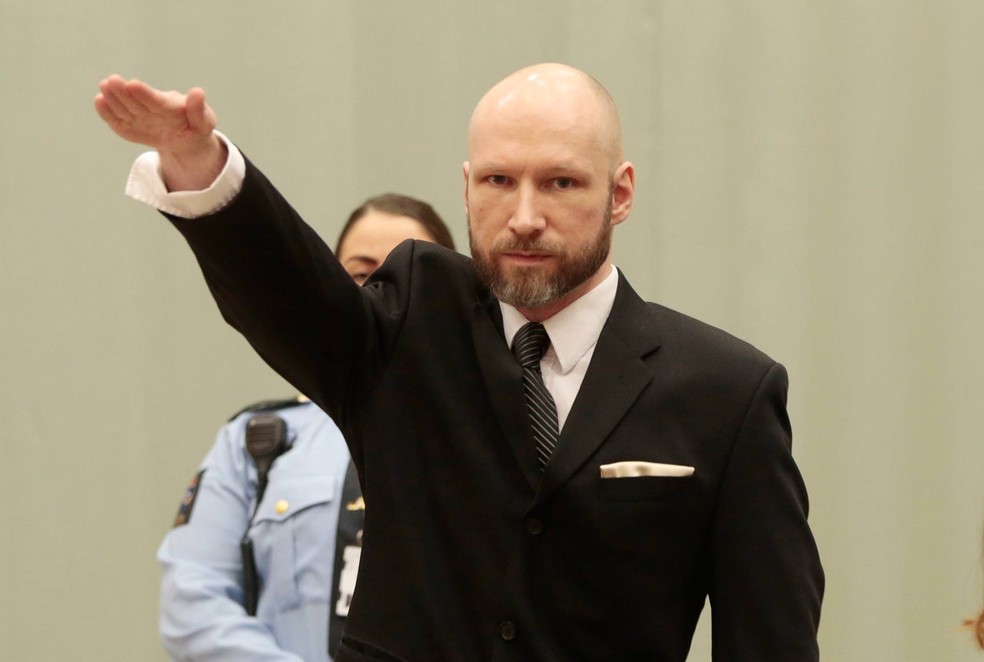 Breivik foi condenado em 2012 a 21 anos de prisão pelo massacre de 77 pessoas na ilha de Utoya — Foto: Lise Aaserud/NTB Scanpix via AP