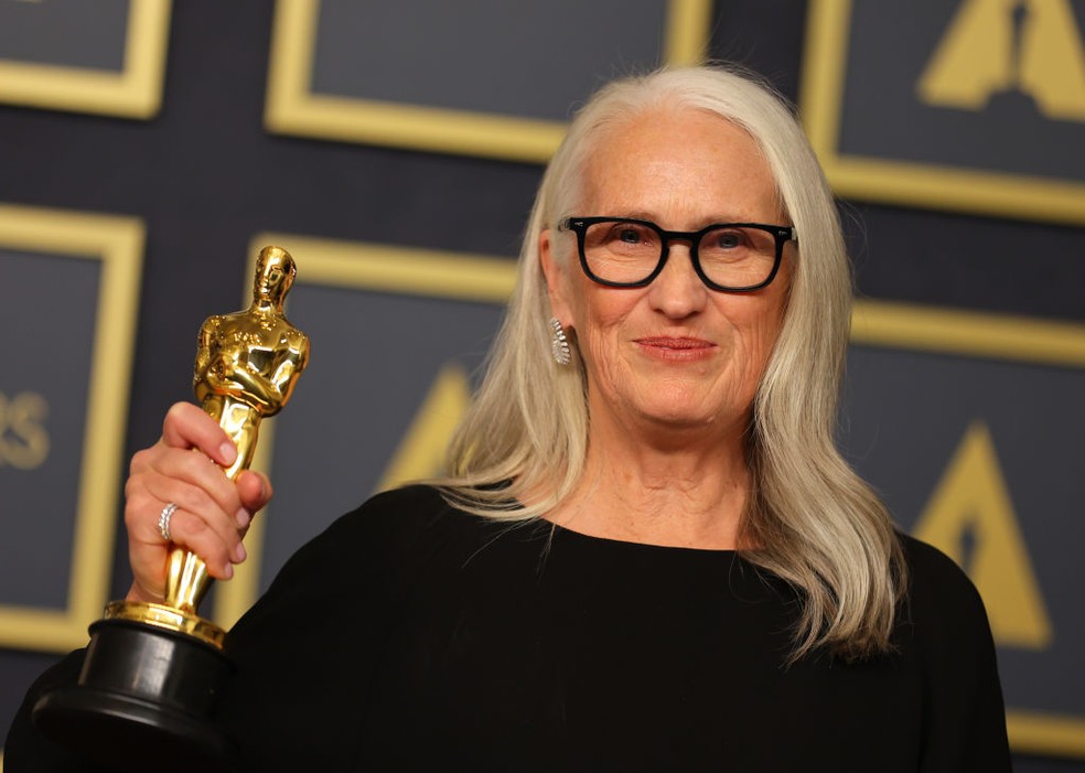 Jane Campion é a terceira mulher a ganhar em Melhor Direção e a primeira a ser indicada duas vezes. (Foto: Getty Images/Revista Glamour).