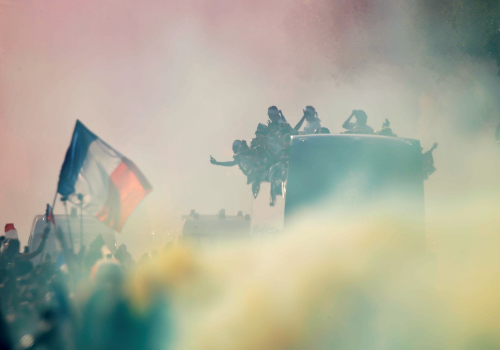 Paris em festa para receber os campeÃµes mundiais  (Foto: Reuters)