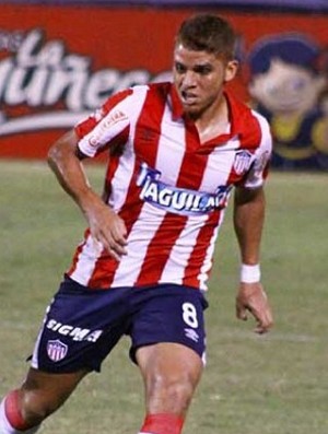 Cuéllar manifesta vontade de jogar  no Brasil e espera desfecho de novela