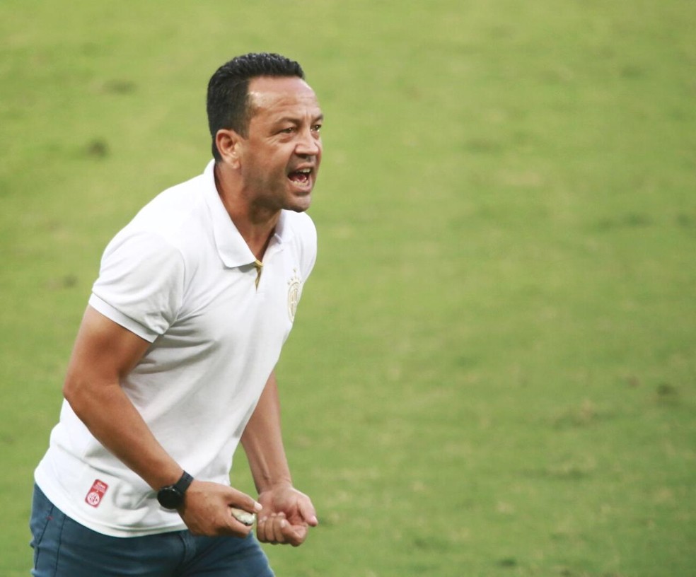 Paulinho Kobayashi deixa o América-RN sem conseguir o acesso à Série C — Foto: Alexandre Lago