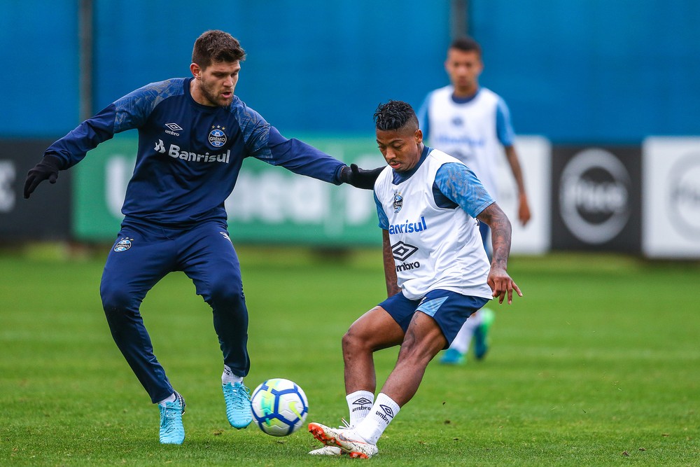 Kannemann recebe proposta de time italiano e Grêmio se reúne por resposta - Saiba detalhes!