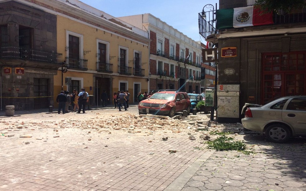 Rua de Puebla onde o abalo comprometeu a estrutura de alguns prédios. (Foto: João Paulo Andrade)