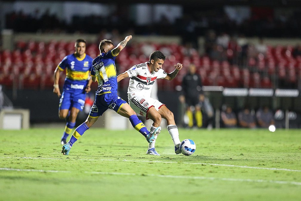 Rodrigo Nestor em São Paulo x Everton — Foto: Staff Images/Conmebol