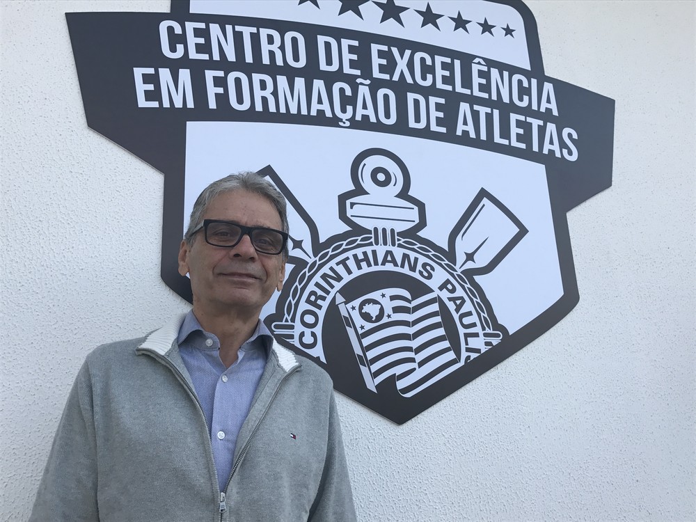 Comando das categorias de base volta a gerar impasse nos bastidores do Corinthians