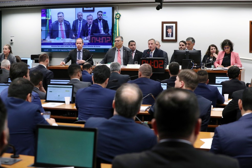 Flávio Dino durante sessão nesta terça-feira (11) na Comissão de Segurança Pública e Combate ao Crime Organizado, na Câmara.  — Foto: Bruno Spada/Câmara dos Deputados