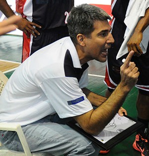 Atrás de virada inédita no NBB, técnico do Limeira diz: Estatísticas não velem