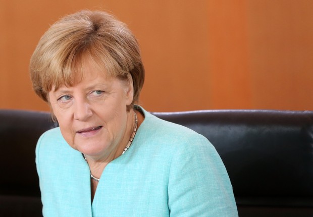 A chanceler alemã Angela Merkel chega para reunião semanal do gabinete federal em Berlim, na Alemanha (Foto: Adam Berry/Getty Images)