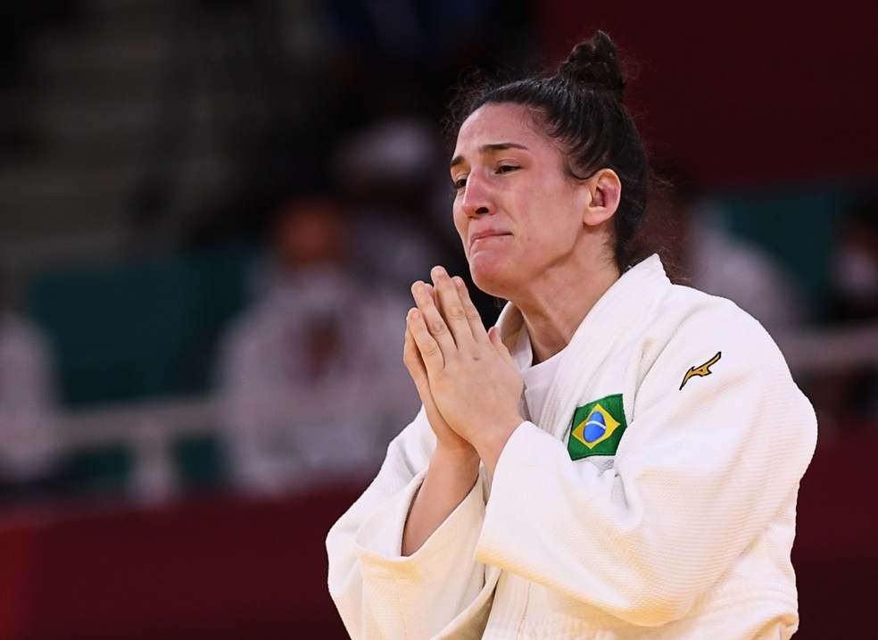 A judoca brasileira Mayra Aguiar se emociona após ganhar medalha de bronze nos Jogos Olímpicos de Tóquio — Foto: Sergio Perez/Reuters