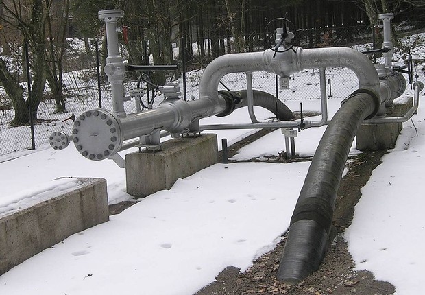 pipeline de gas natural liquefeito (Foto: Audriusa (Audrius Meskauskas), CC BY-SA 3.0 <http://creativecommons.org/licenses/by-sa/3.0/>, via Wikimedia Commons)