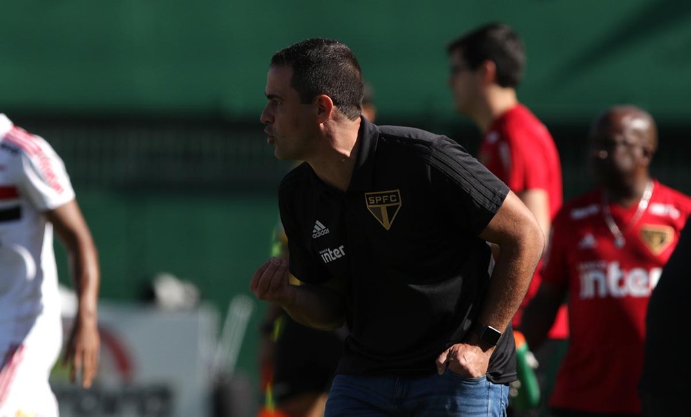 Jardine promete cobrança forte no São Paulo em 2019: 