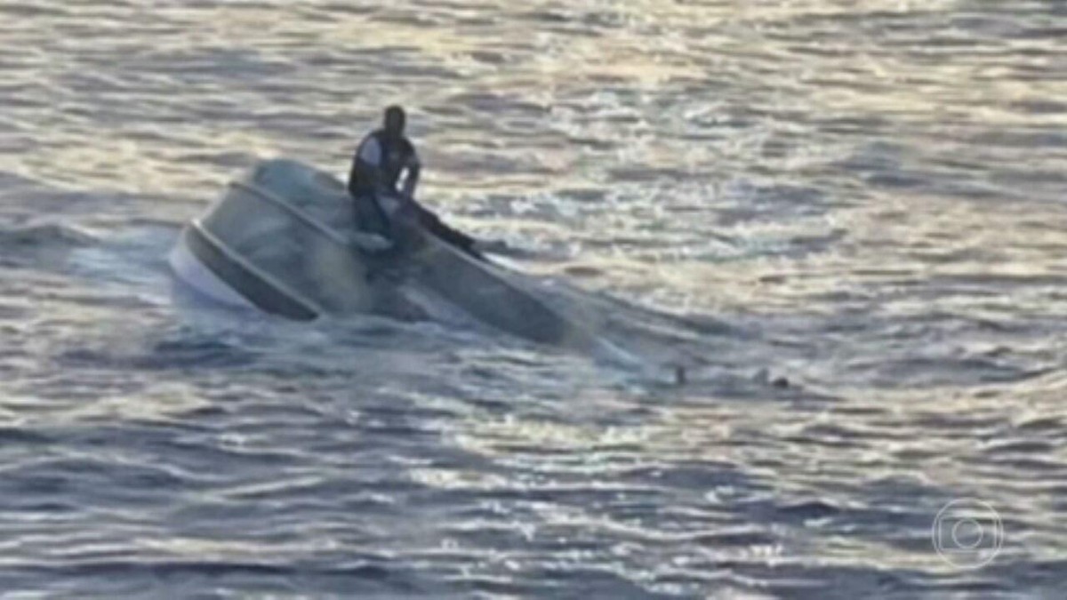 Guarda Costeira dos EUA procura 39 desaparecidos em naufrágio no litoral da Flórida