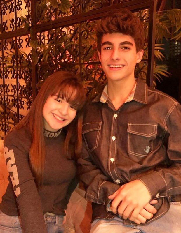 Sophia Valverde e o namorado, Lucas Burgatti (Foto: Reprodução/Instagram)