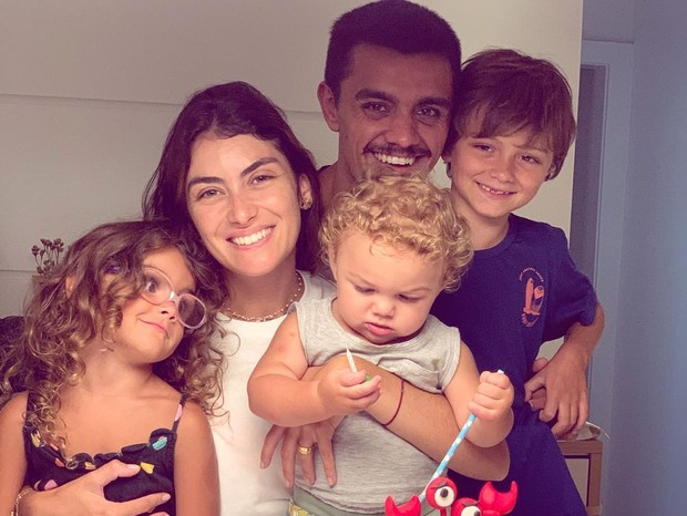Mariana Uhlmann e Felipe Simas comemoram 11 meses de Vicente (Foto: Reprodução/Instagram)
