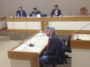 Deputado Eider Pena foi o único parlamentar envolvido a comparecer (Foto: Dyeperson Martins/G1)