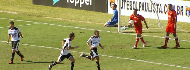 Túlio comemora gol pelo Rio Branco na final da A3 (Foto: Reprodução EPTV)