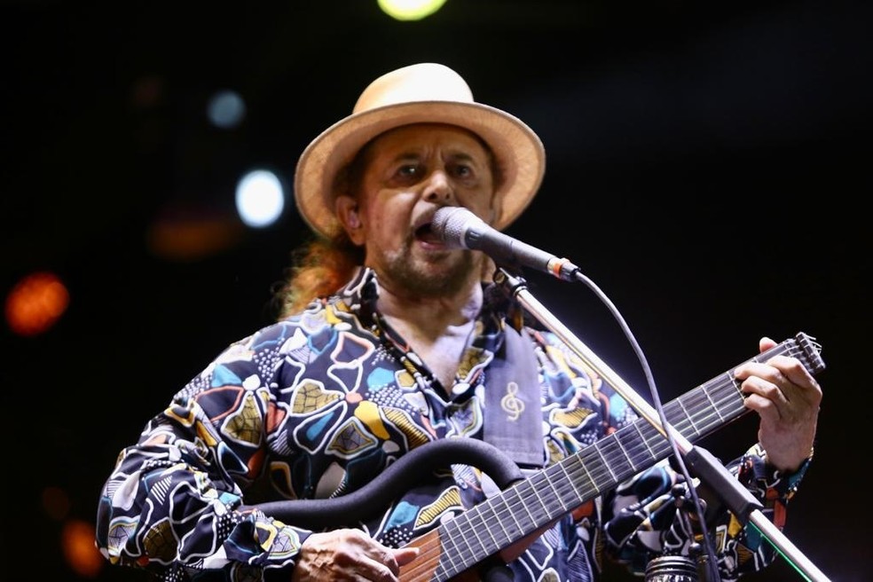 Geraldo Azevedo cantou seus grandes sucessos na quinta — Foto: Foto: Bahia Tursa