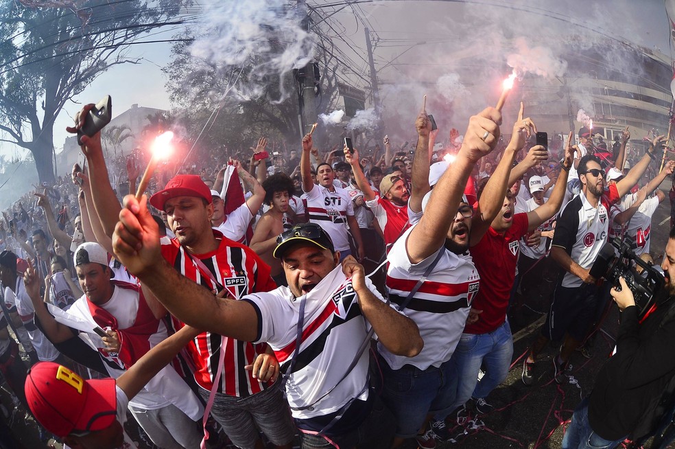 Torcida São Paulo vai encher o Morumbi no clássico do dia 24, contra o Corinthians (Foto: Marcos Ribolli)