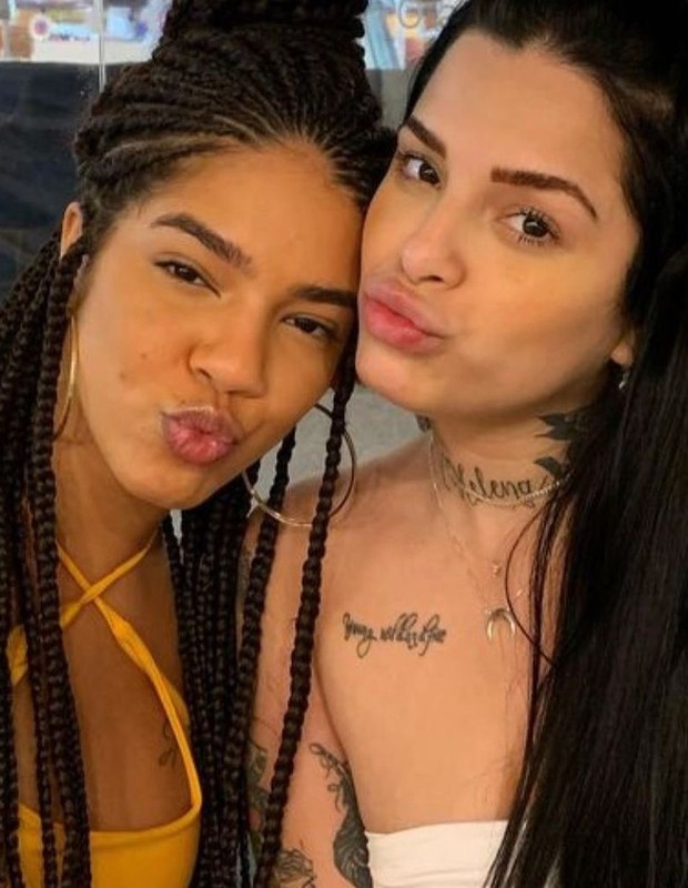 Maria e a irmã, Gabriela Andrade (Foto: Reprodução/ Instagram)