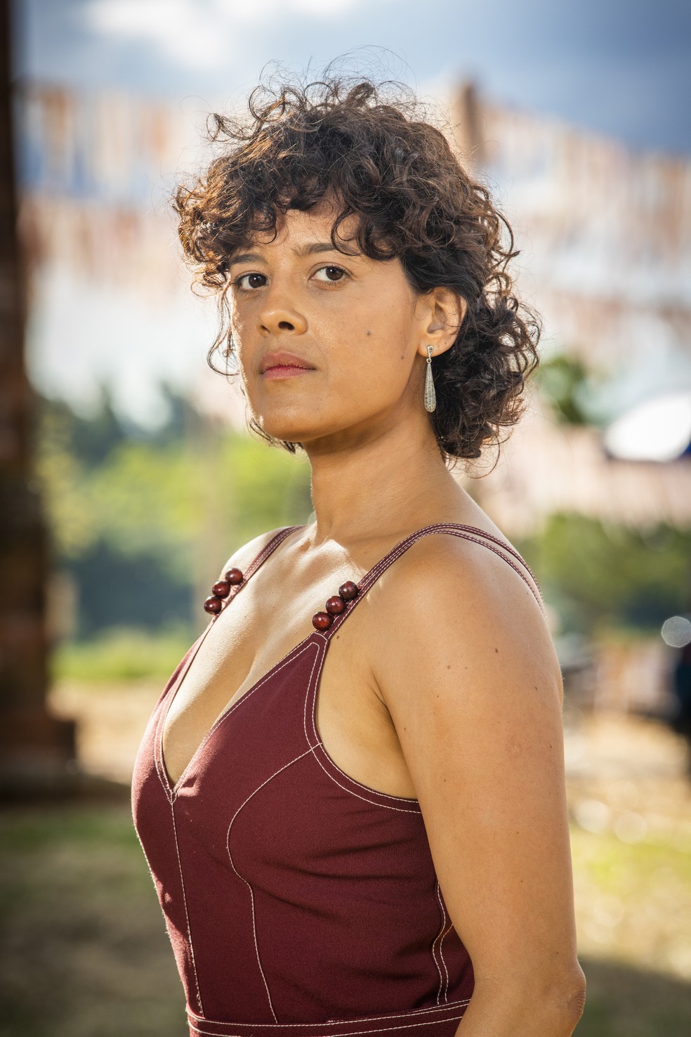 Maeve Jinkings é Zenaide Ramirez, em 'A Dona do Pedaço', irmã de Maria da Paz (Juliana Paes) — Foto: TV Globo/João Miguel Jr.