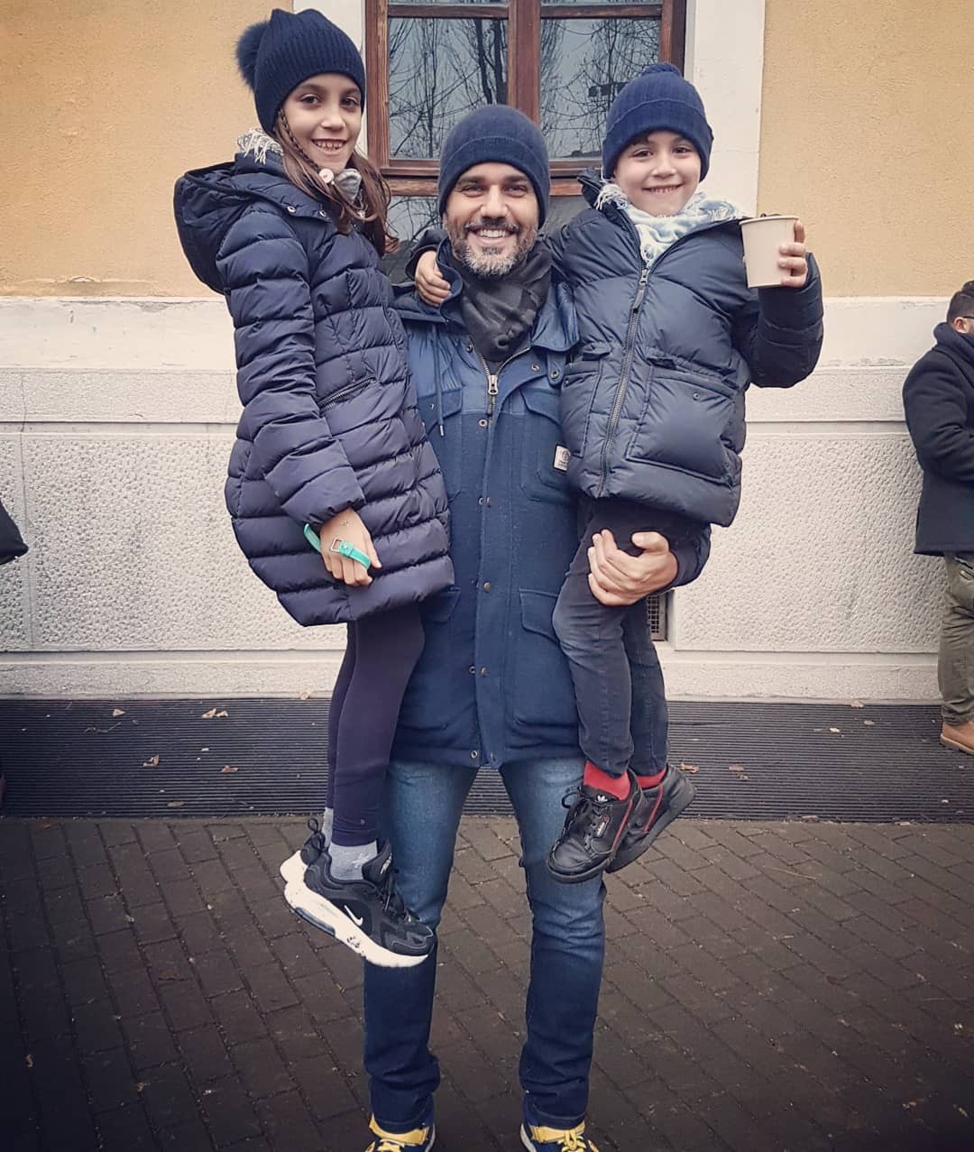 Bruno Cabrerizo com os filhos (Foto: Reprodução)