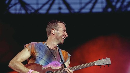 Infecção pulmonar: entenda a doença que fez a banda Coldplay adiar shows no Brasil