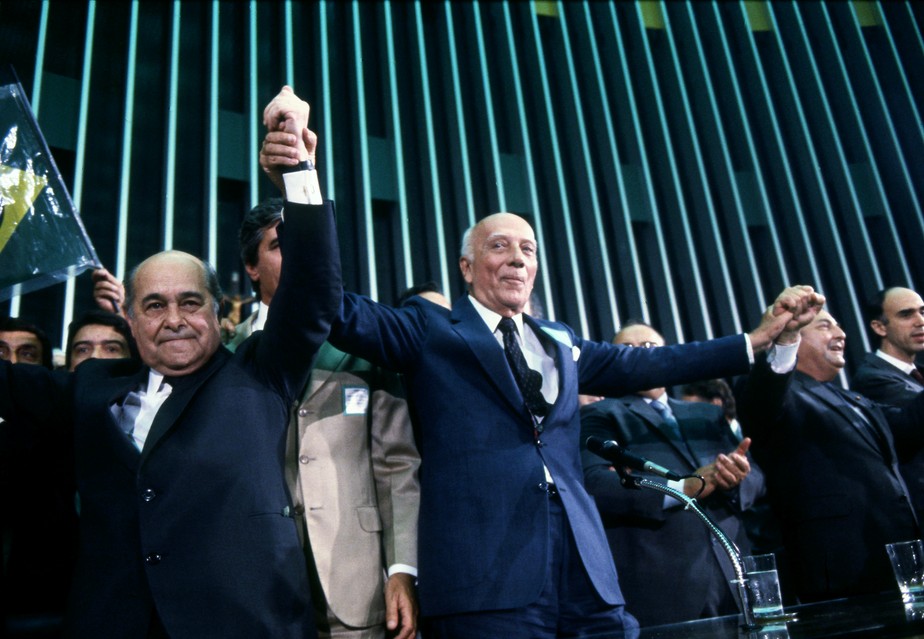 Ulysses (ao centro) foi um dos líderes da resistência à ditadura
