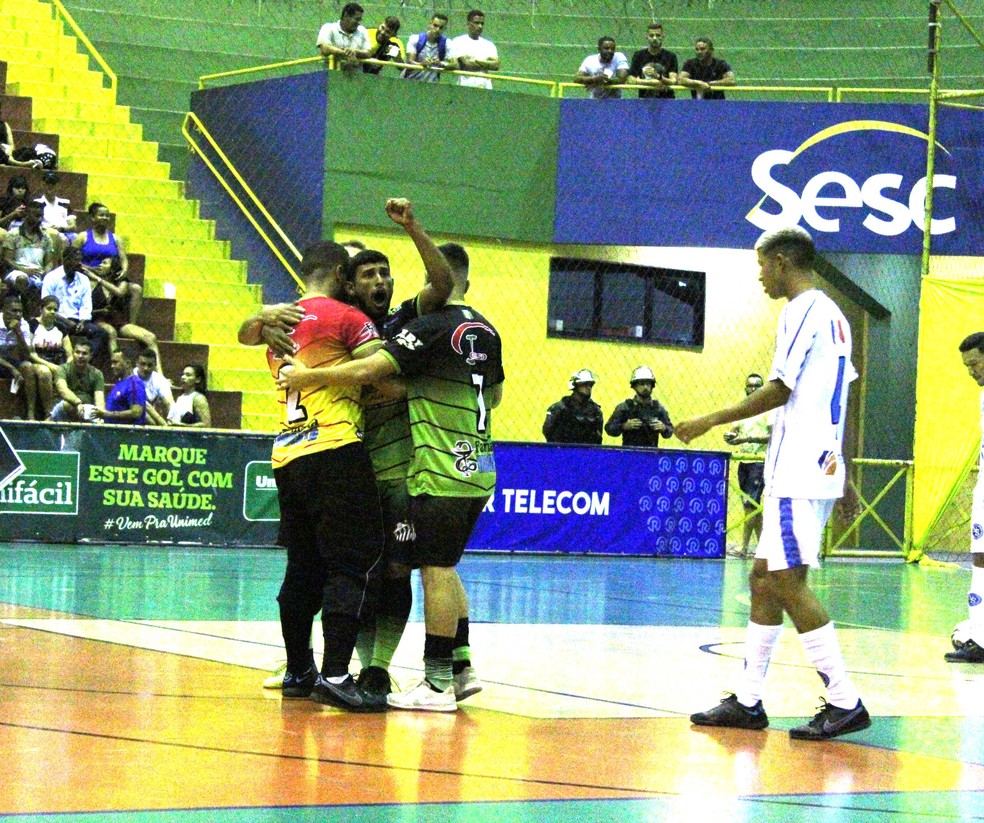 Trindade x Dormentes Copa TV Grande Rio de Futsal — Foto: Emerson Rocha / ge Petrolina
