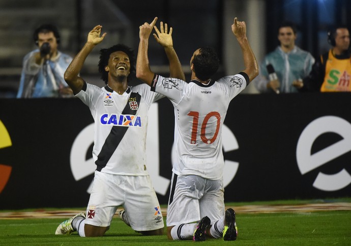 Vasco x CRB - São Januário - gol Rafael Vaz (Foto: André Durão)