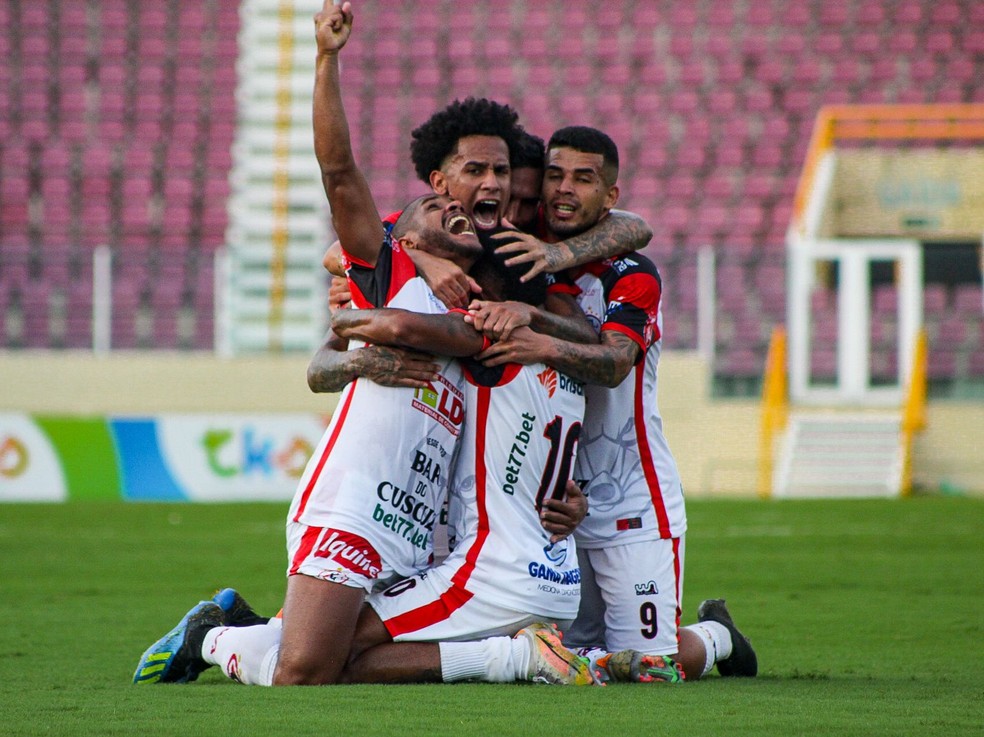Palpite Ge 37 91 6 Das Apostas Cravam Vitorias De Botafogo Pb E Campinense No Fim De Semana Futebol Ge