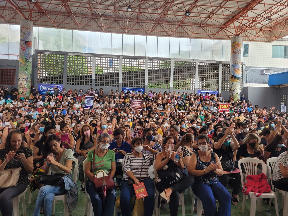 Professores municipais anunciaram greve em Salvador na quinta-feira (19) — Foto: APLB Sindicato