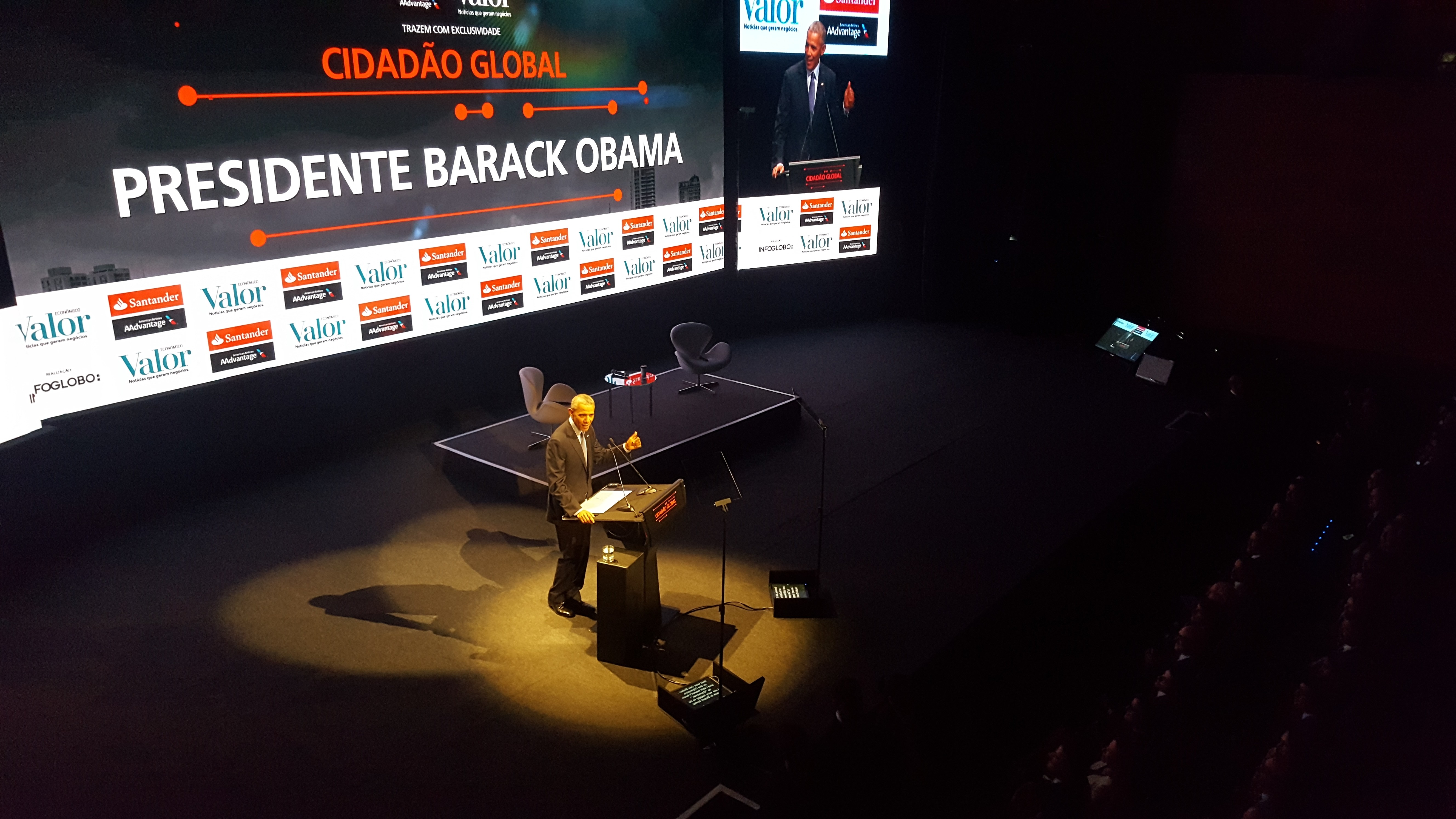 Barack Obama em discurso no Brasil (Foto: Dubes Sônego)