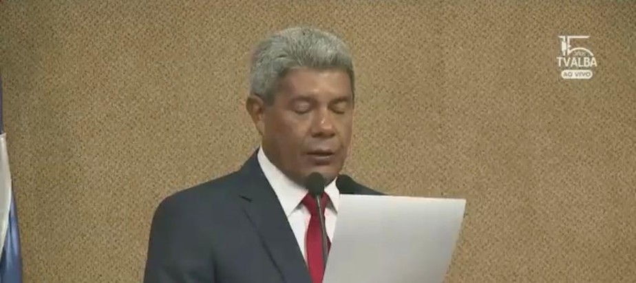 Jerônimo Rodrigues (PT) fez um discurso após tomar posse como governador da Bahia