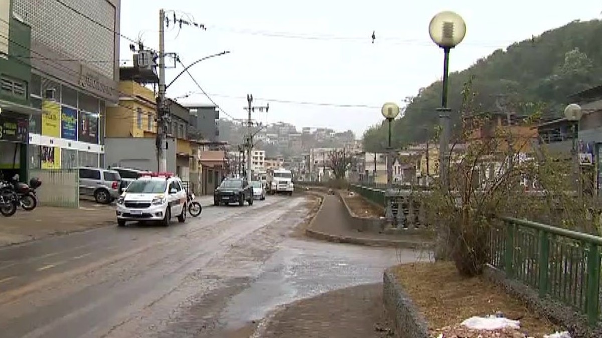 Avenida Ibitiguaia passa a funcionar em mão dupla em Juiz de Fora