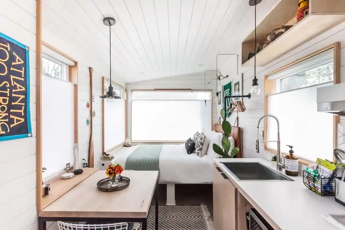 Esta tiny house reúne as melhores ideias para aproveitamento de espaços (Foto: Divulgação)