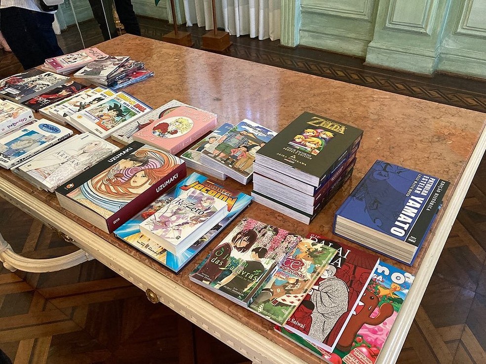 Consulado Japonês doou 792 mangás para Biblioteca Pública do ES — Foto: Divulgação/Fundação Japão