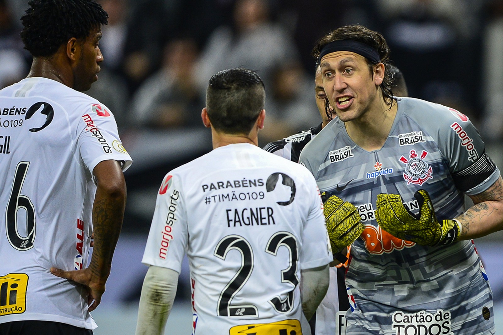 Análise: defesa sólida garante vitória sobre o Atlético-MG e faz Corinthians sonhar com título