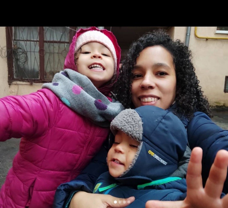 Gabriele com os filhos  (Foto: Reprodução Instagram )