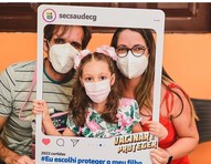 'Dever cumprido', celebra mãe da 1ª criança com Zika Congênita após vacina