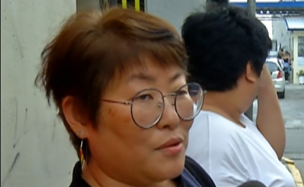 Rose Mary disse que precisava estacionar para comprar medicamentos para ela e para a filha autista, mas foi impedida de parar em vaga para deficiente da regiÃ£o central de Mogid as Cruzes, mesmo tendo cartÃ£o especial â Foto: ReproduÃ§Ã£o/TV DiÃ¡rio