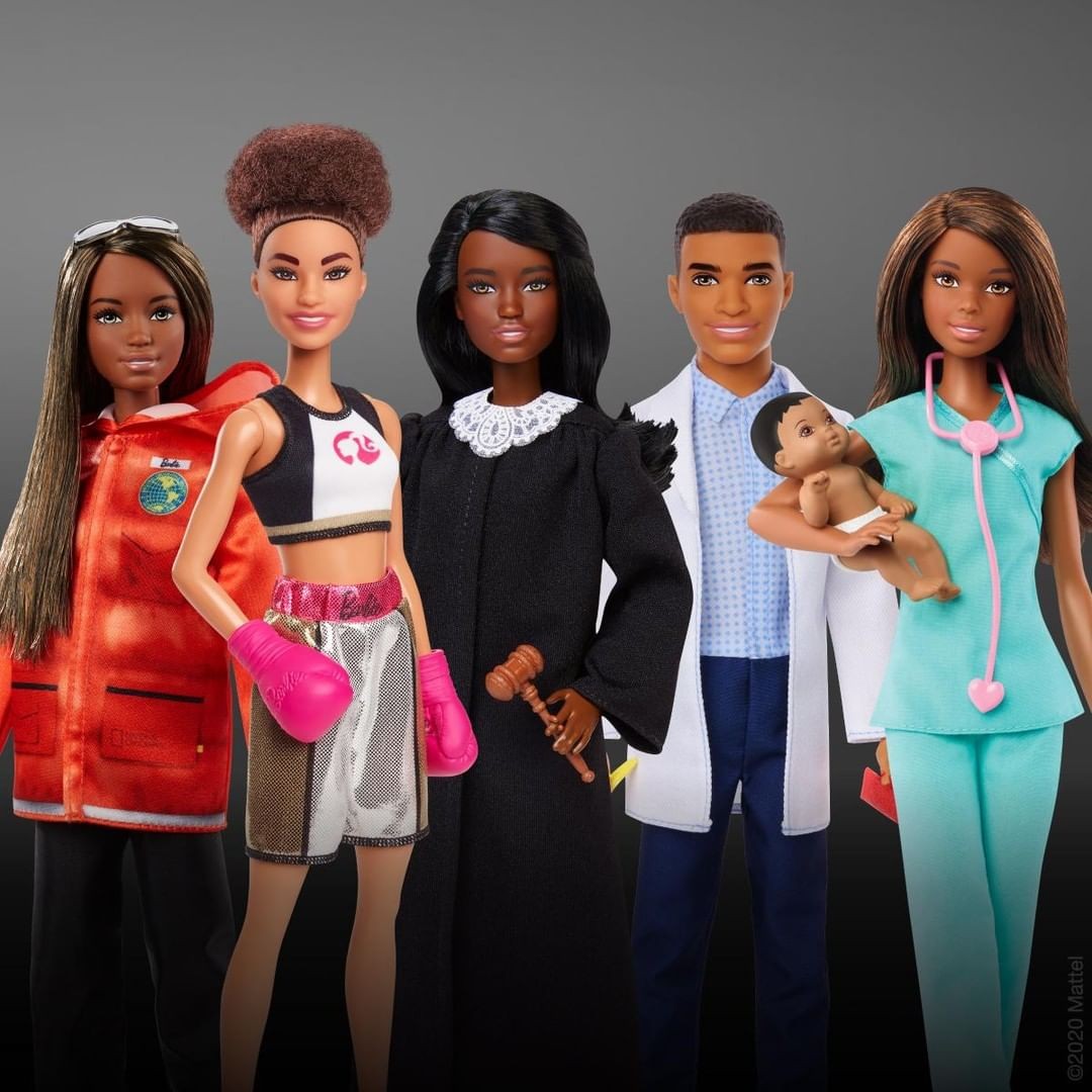 Barbie em variados tons de pele negra e profissões (Foto: Reprodução/Instagram)
