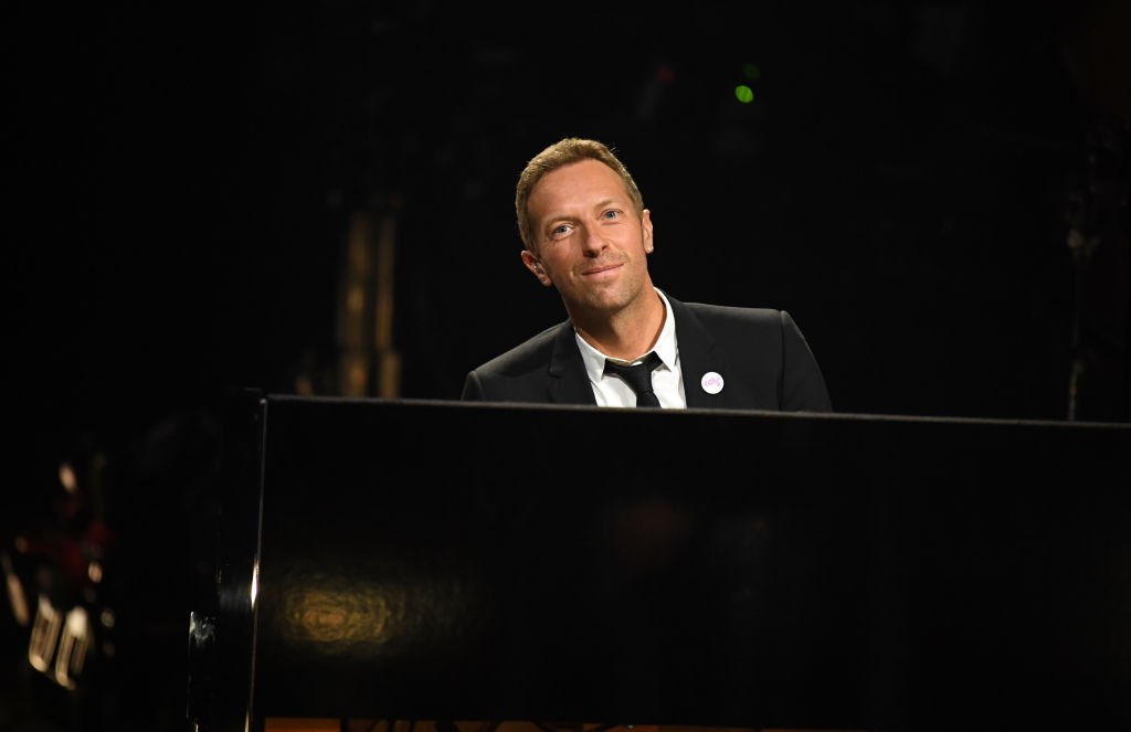 LOS ANGELES, CALIFORNIA: In this image released on March 14, Chris Martin performs onstage during the 63rd Annual GRAMMY Awards at Los Angeles Convention Center in Los Angeles, California and broadcast on March 14, 2021. (Photo by Kevin Winter/Getty Image (Foto: Getty Images for The Recording A)