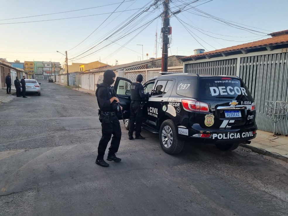 Polícia Civil prende enfermeira suspeita de vender vagas para procedimentos médicos em hospitais públicos do DF — Foto: PCDF/Reprodução