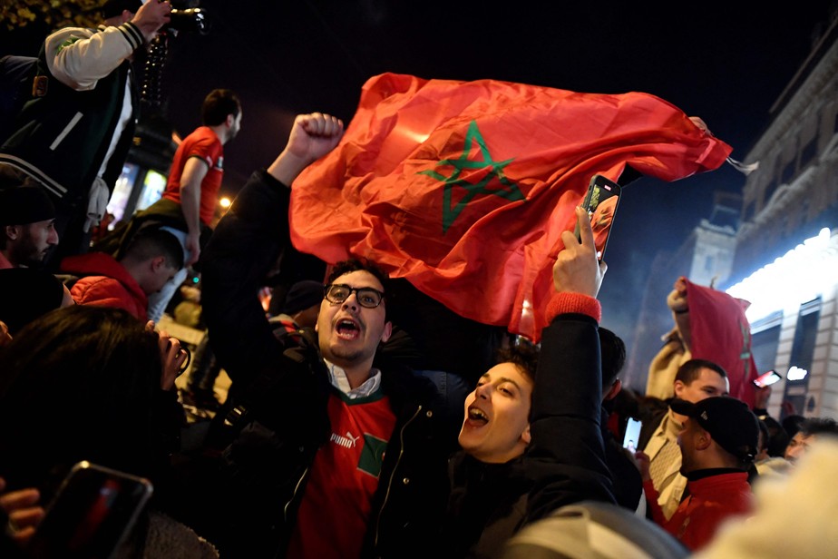 Torcedores de Marrocos comemoram classificação